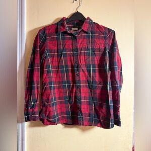 LL Bean Slightly Fitted Red and Black Plaid Button-Up Shirt, MP